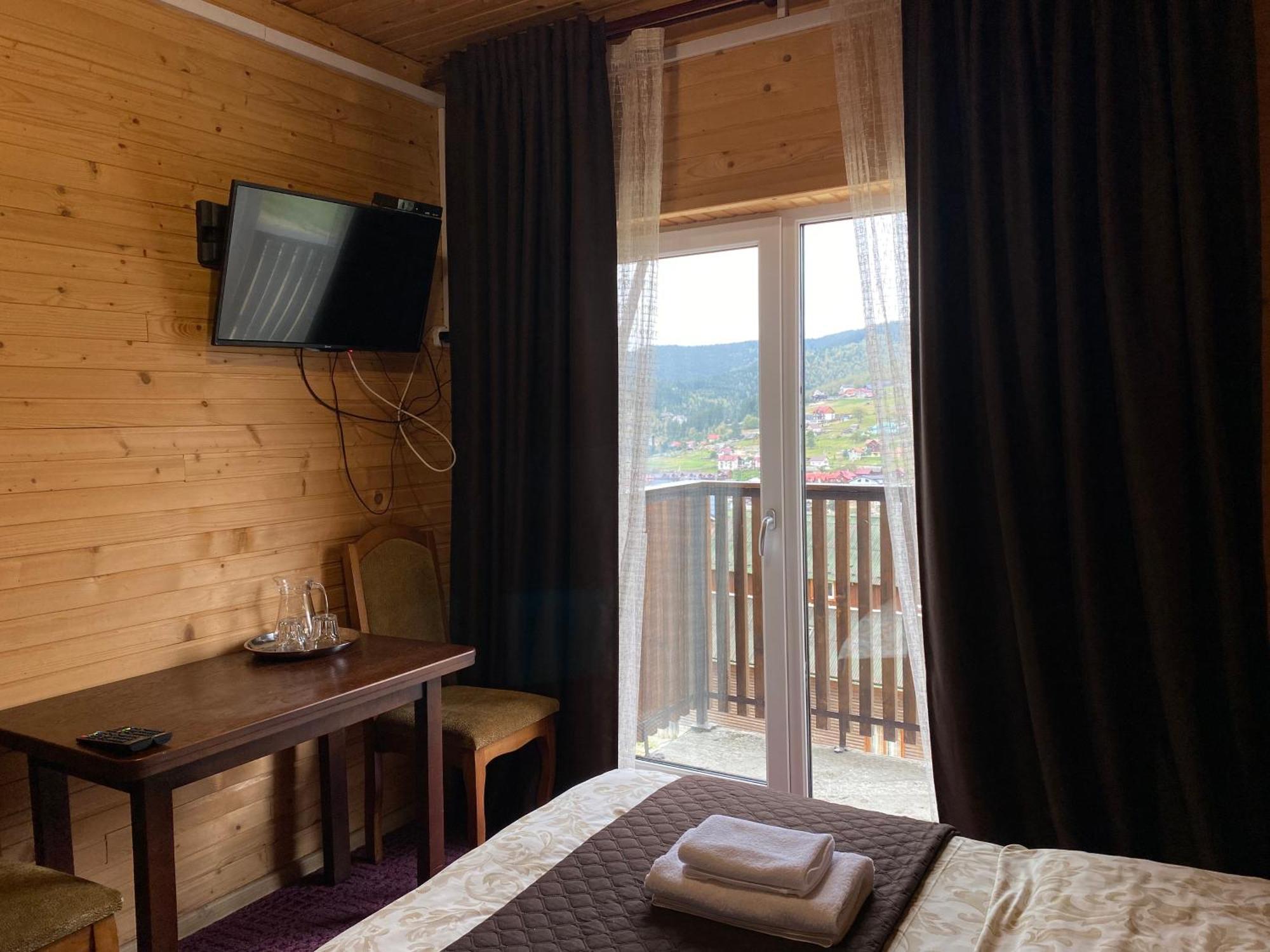 Forrest Hotel Bukovel Exterior photo